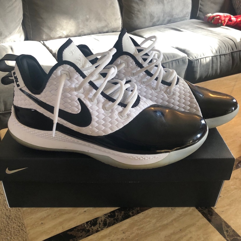 LeBron Witnesses 3’s